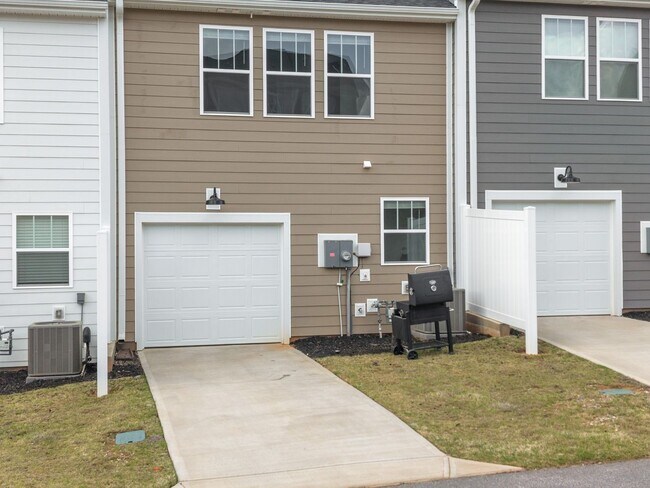 Building Photo - 476 Ml Pk Wy