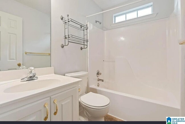 Building Photo - 391 Forest Lakes Dr