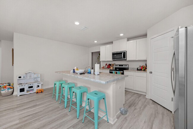 Building Photo - 5787 Belmont Stakes Rd