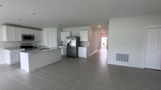 Building Photo - 303 Artemis