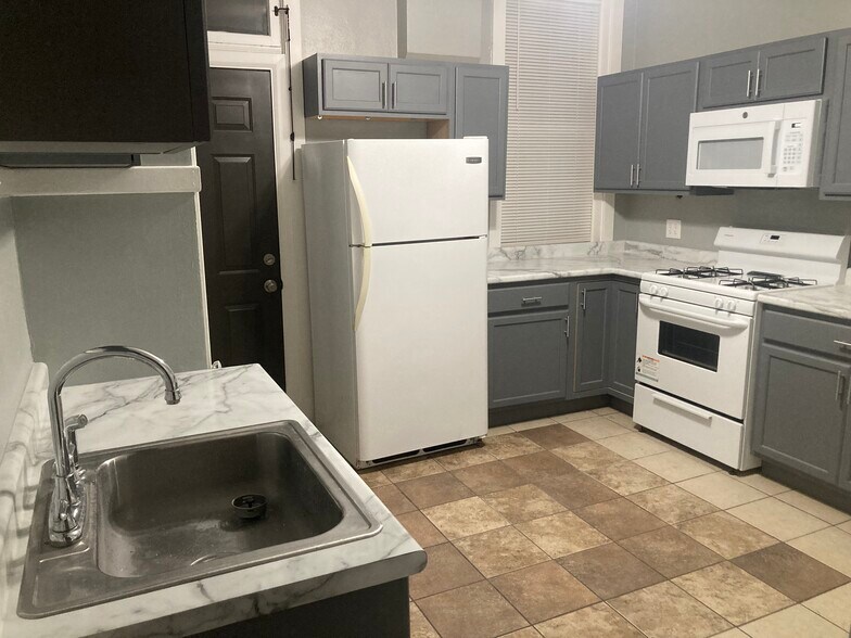 Building Photo - 4233 Meramec St