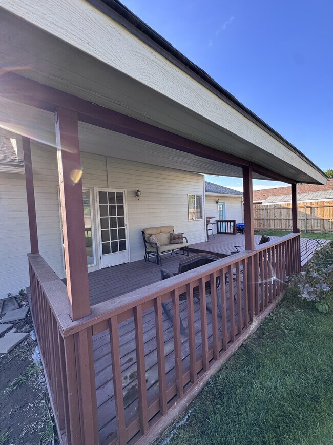 Building Photo - 2145 E Katelyn Dr