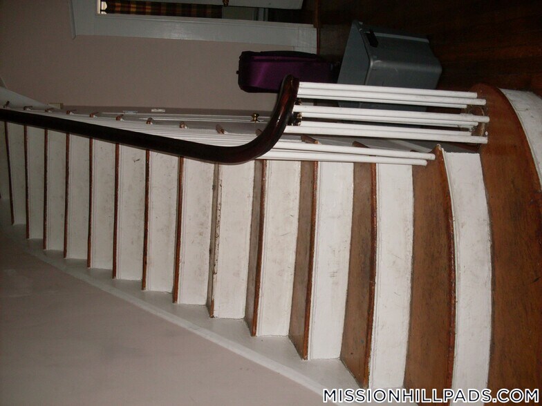 Building Photo - 139 Hillside St