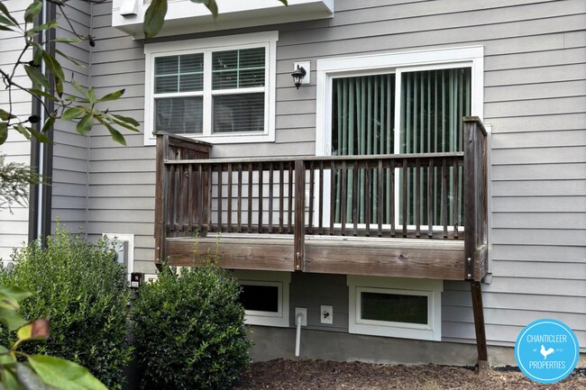 Building Photo - 1437 Salem Creek Dr