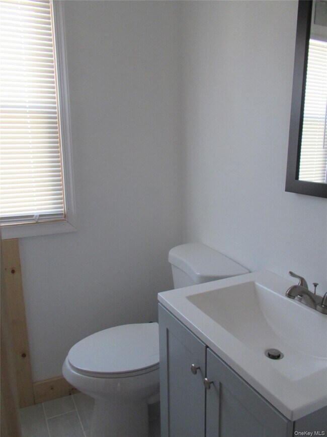 Building Photo - 26 Glass St