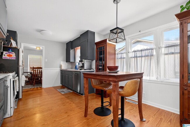 Building Photo - 1112 Blue Ridge Blvd