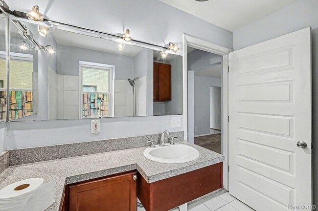 Building Photo - 120 Seward Ave