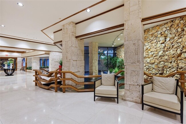 Building Photo - 3 Grove Isle Dr