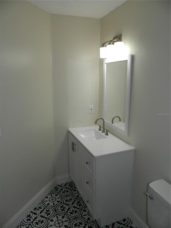 Building Photo - 709 Secret Harbor Ln