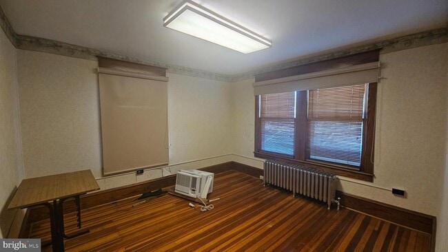 Building Photo - 101 N Broadway