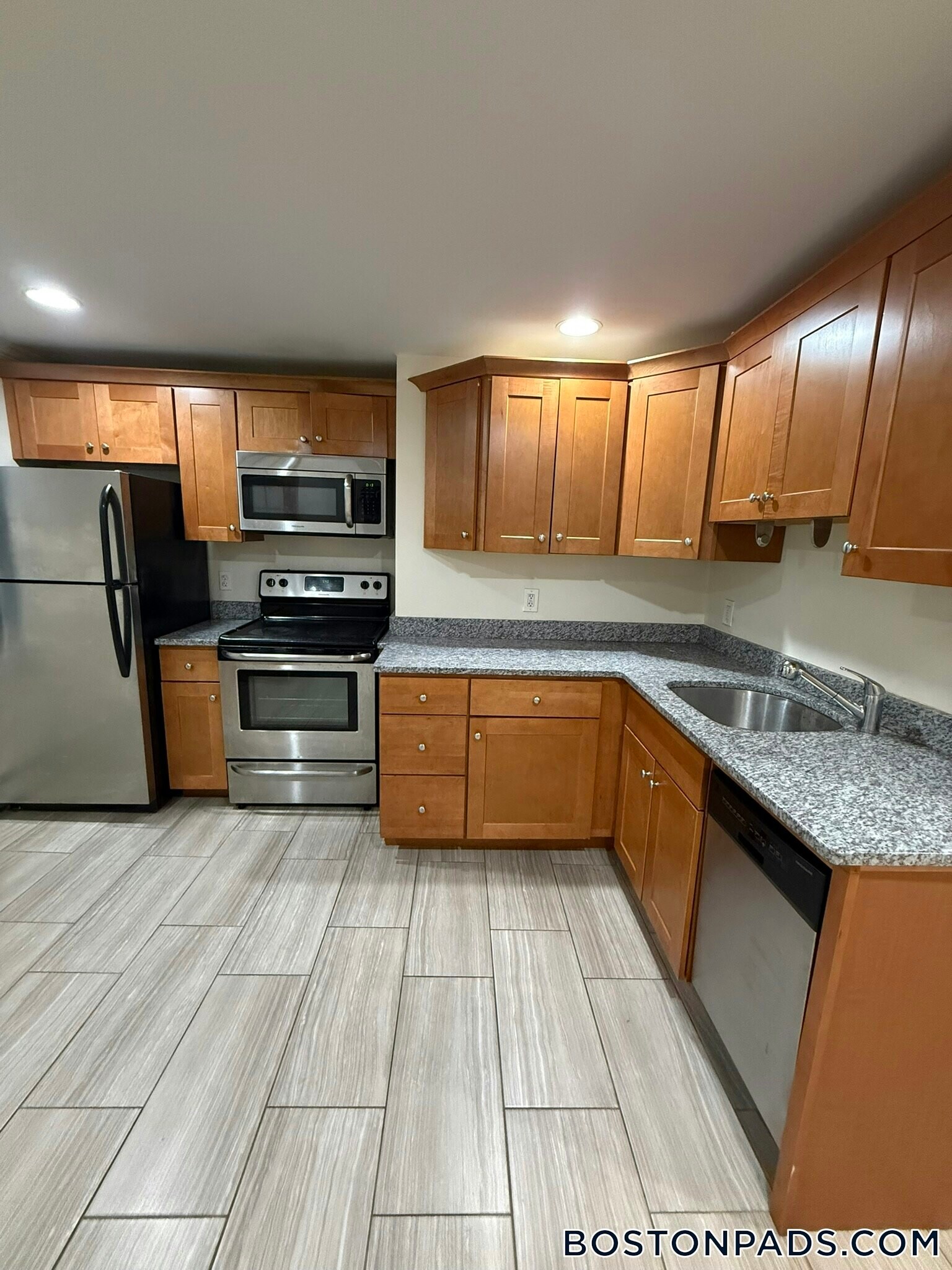 Building Photo - 234 Lexington St