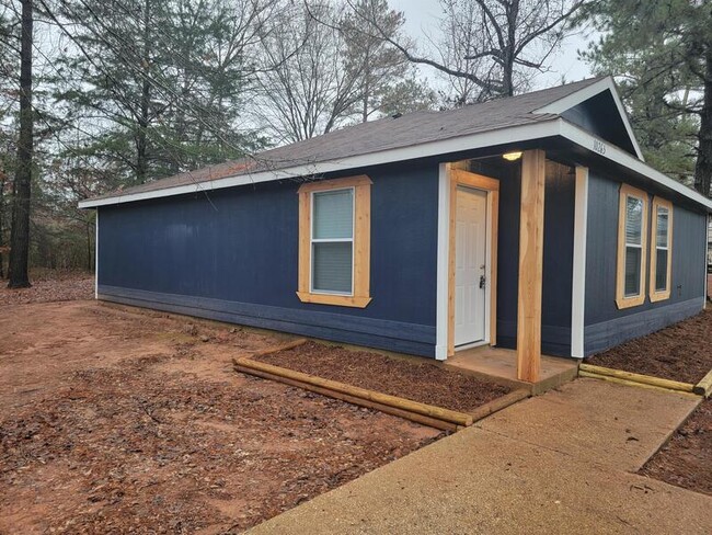 Building Photo - 10265 Country Hills Blvd