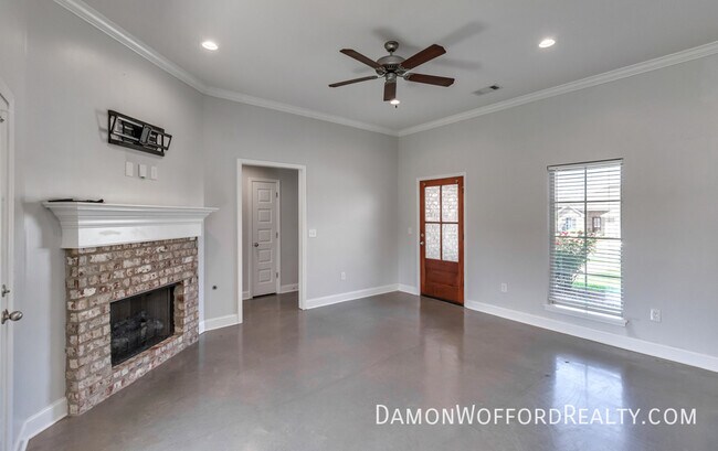 Building Photo - 1207 Addison Ln.