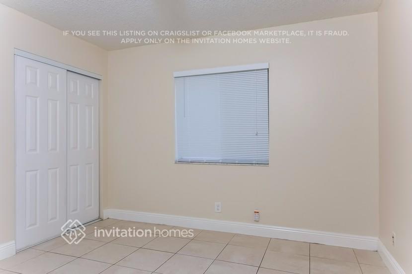 Building Photo - 6104 Strawberry Lakes Cir