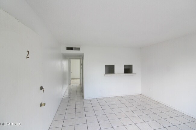 Building Photo - 5200 Carousel Dr