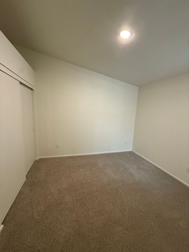 Building Photo - BRAND NEW Desert Sky Townhouse