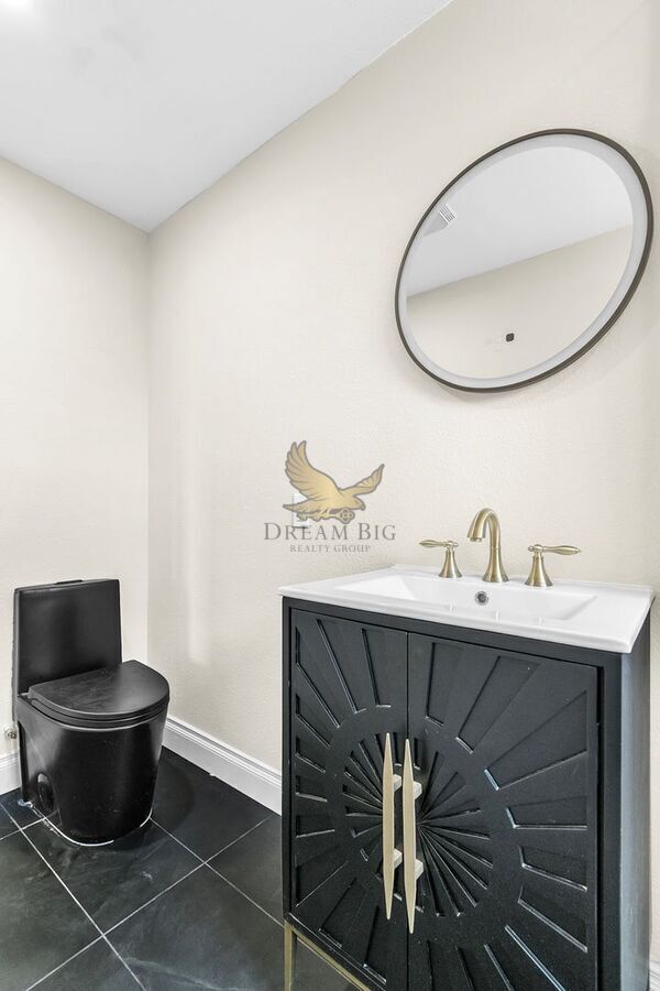 Building Photo - 6845 Coley Ave