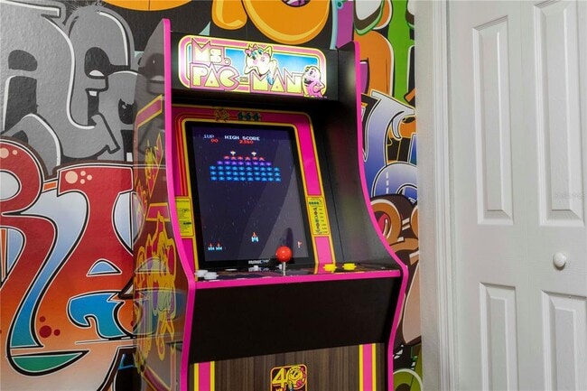 Building Photo - 650 Las Fuentes Dr