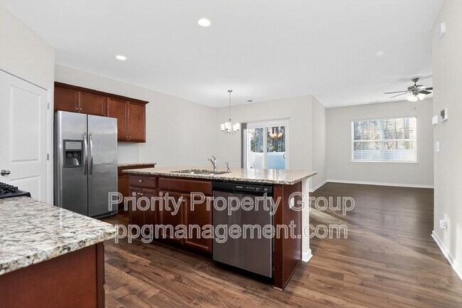 Building Photo - 2212 Apple Glen Ln