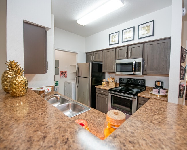 Building Photo - Arbors of Pleasant Valley Apts