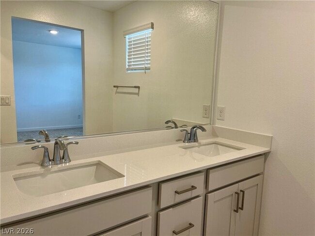Building Photo - 10777 Evelyn Yard Ct