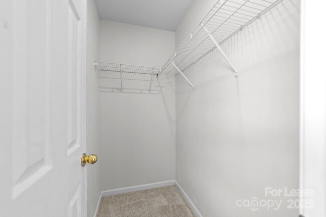 Building Photo - 17562 Caldwell Track Dr