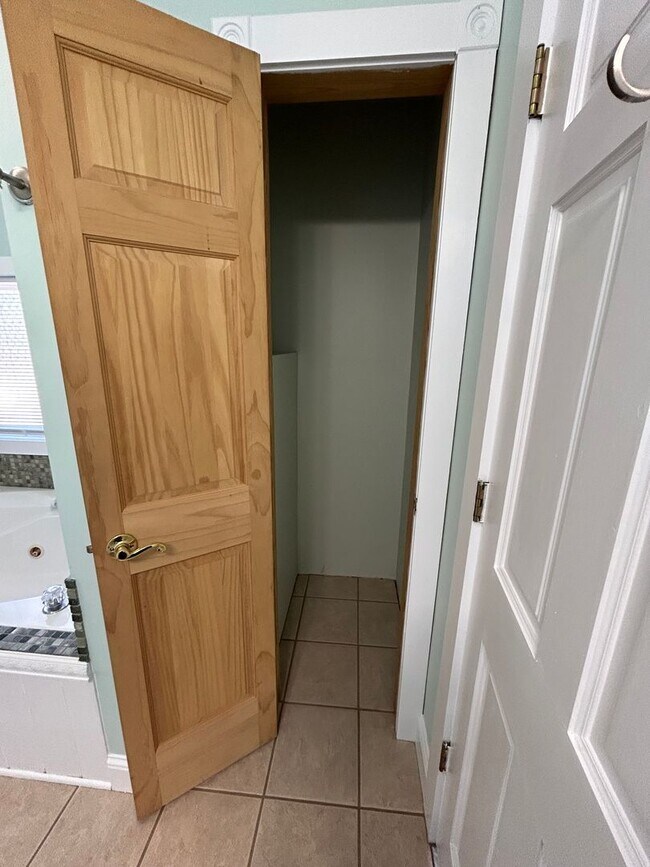 Building Photo - 2 Bedroom 2 Bath Home in Kill Devil Hills