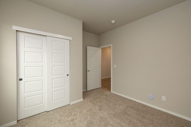 Building Photo - Modern One-Level Rancher South Spokane Valley Community - Elk Meadow Estate