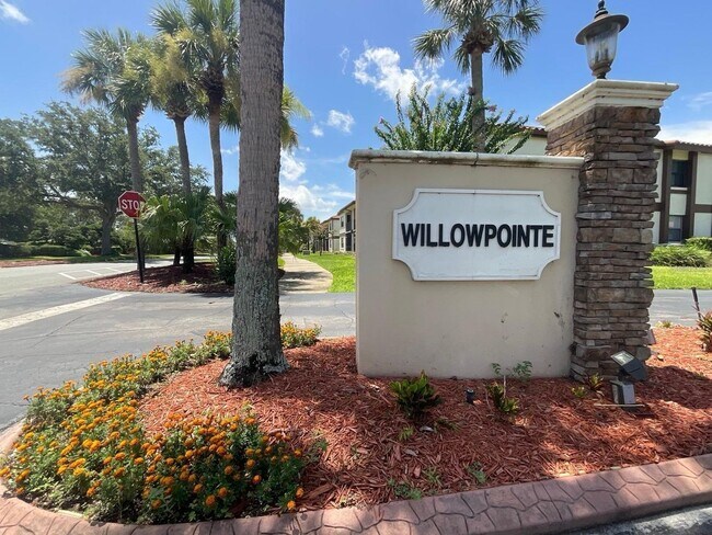 Building Photo - 6062 Willowpointe Cir