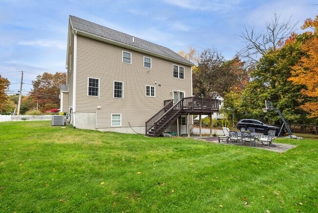 Building Photo - 3 Gordon Rd