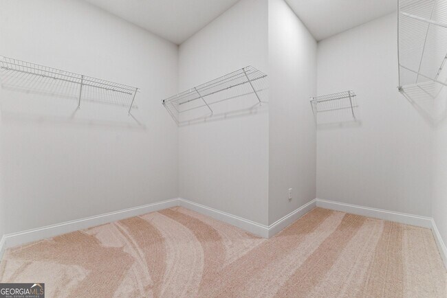 Building Photo - 2005 Vesper Pointe