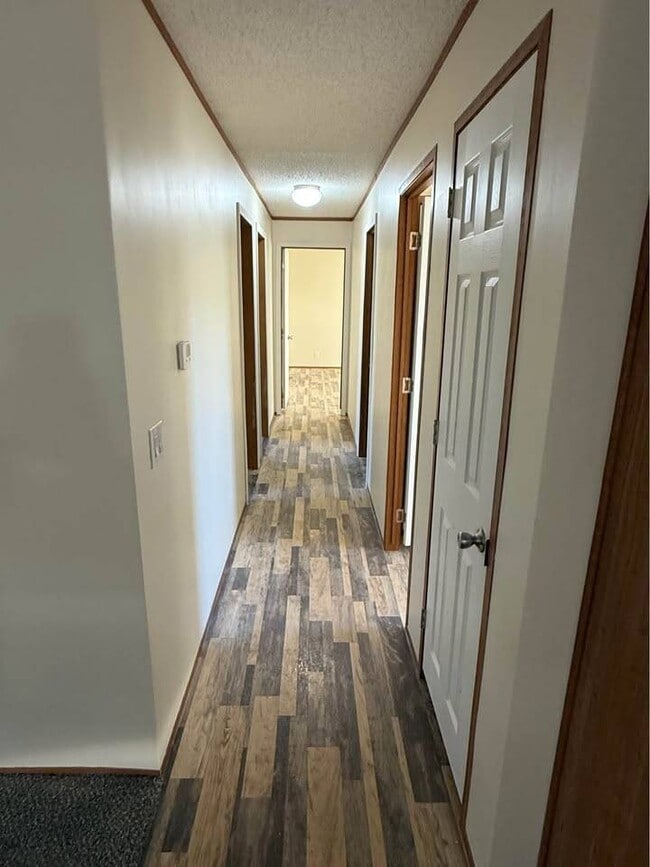 Building Photo - 1322 Cambridge Ln