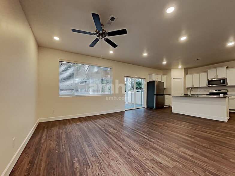 Building Photo - 30826 SE 418th St