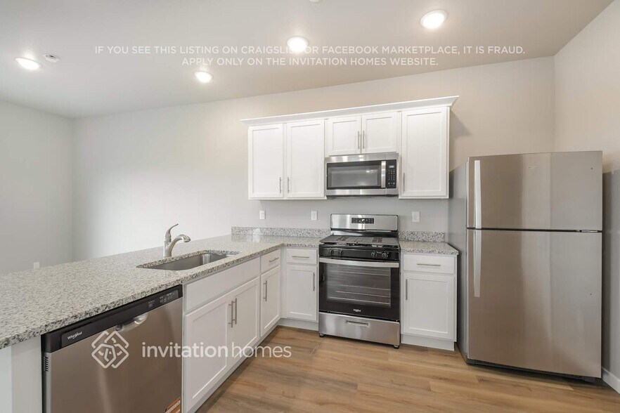 Building Photo - 7445 Slate Pl
