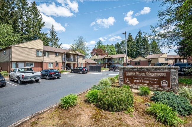 Primary Photo - 39501 Evans St