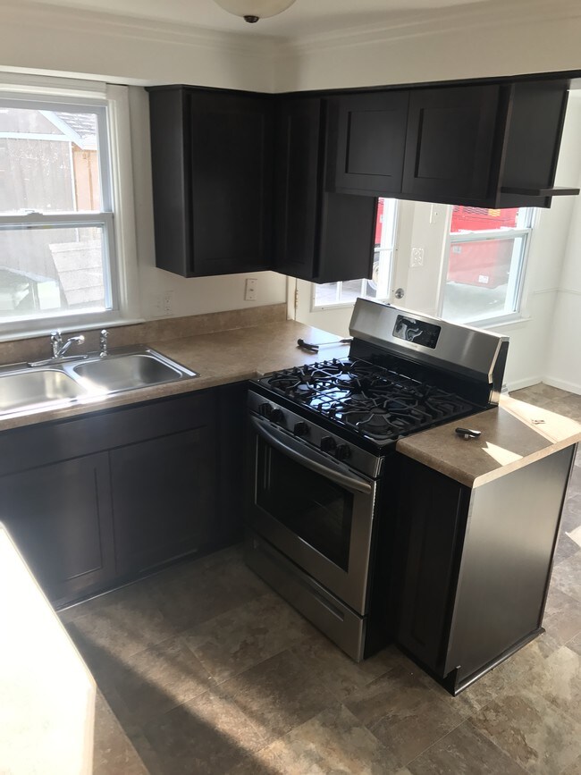 Building Photo - 2324 Brandywine Ln