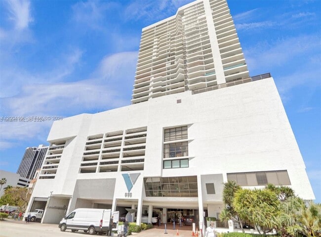 Building Photo - 555 NE 15th St