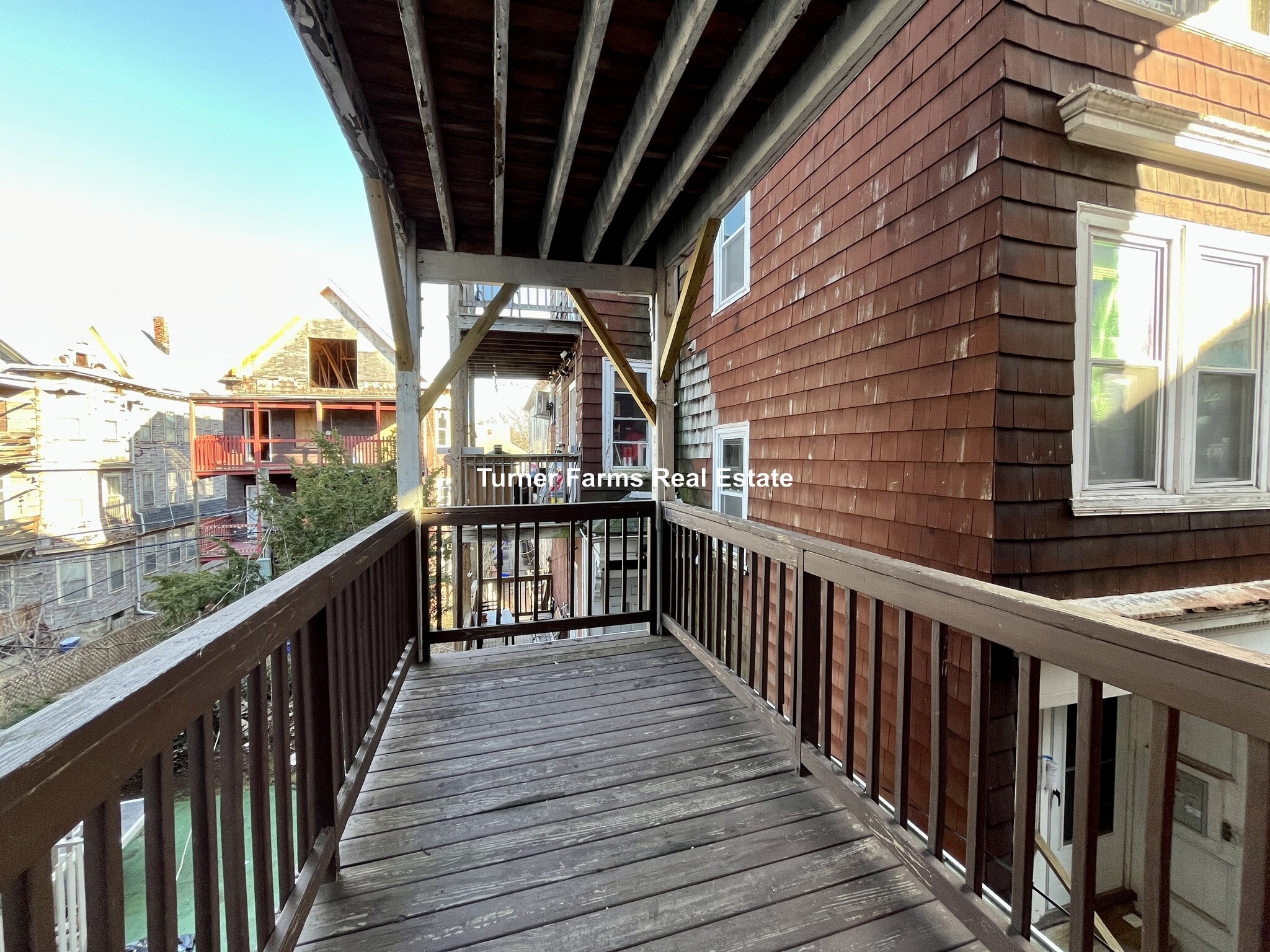 Building Photo - 122 Calumet St