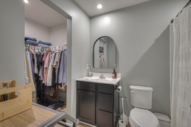 Building Photo - 2935 Winterberry Dr