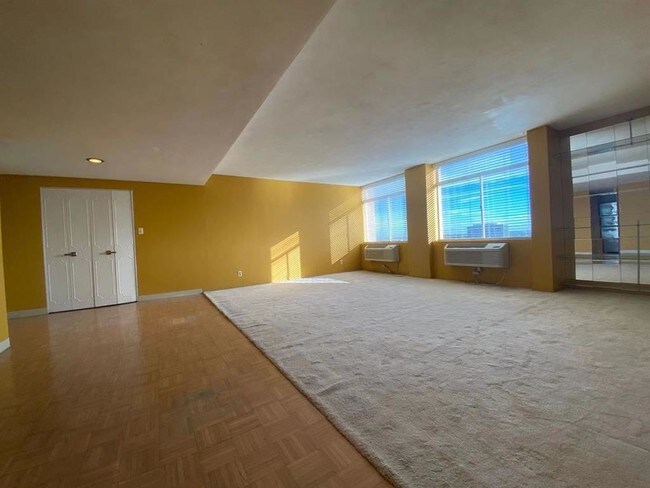 Building Photo - 7520 Hornwood Dr