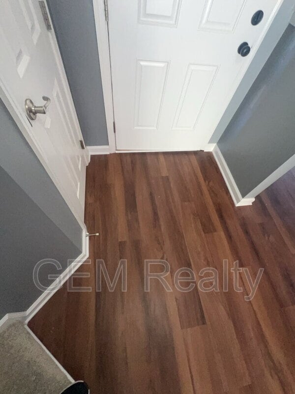 Building Photo - 7120 Azalea Dr