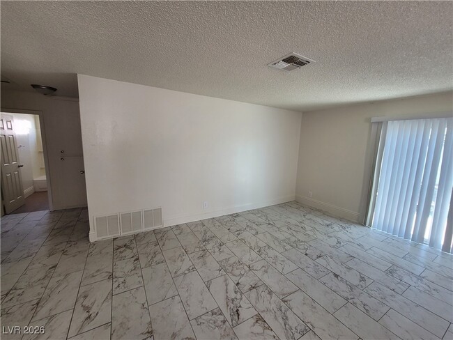 Building Photo - 3908 Montebello Ave