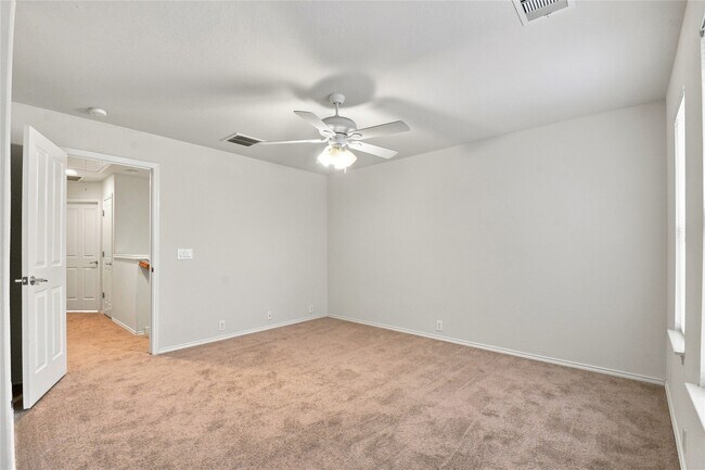 Building Photo - 2214 Prairie Forest Tr