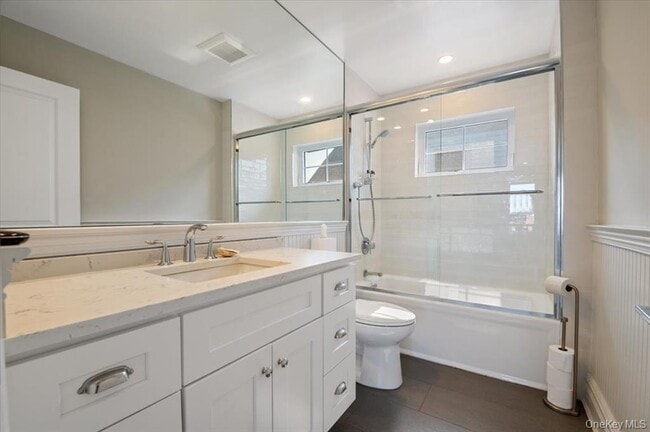 Building Photo - 545 E Fulton St