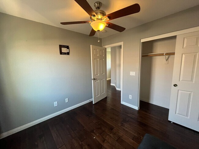 Building Photo - Stylish 3-Bedroom Home with Loft in Gated Community