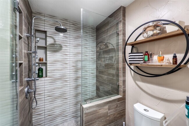 Building Photo - 28831 S Diamondhead