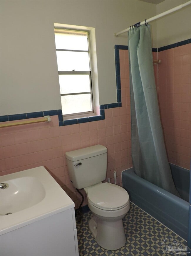 Building Photo - 1010 Pennsylvania Dr