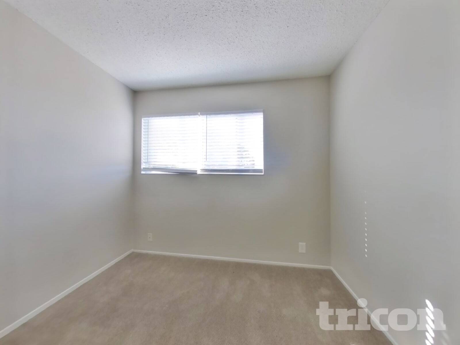 Building Photo - 110 Inverness Dr