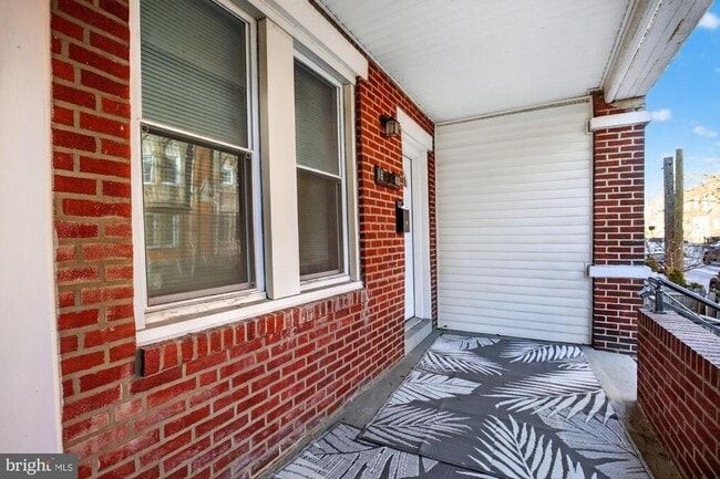 Building Photo - 1640 S 28th St