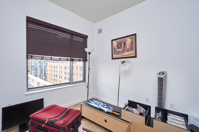Building Photo - 475 K St NW